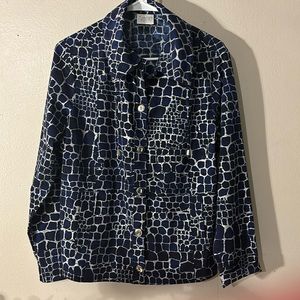 Blue and silver zenergy lightweight jacket . Gently worn . No tag. Fits medium.